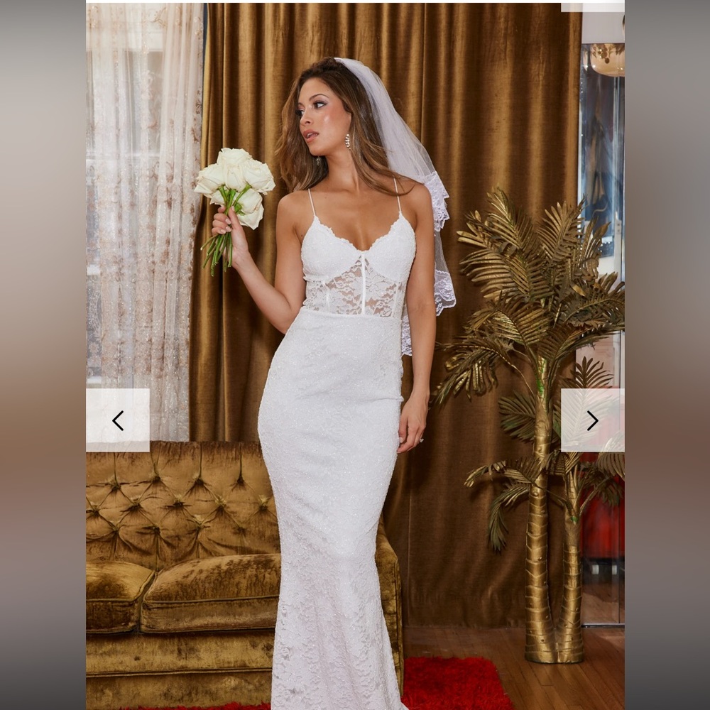 12th Tribe Lizette White Lace Maxi Dress in xs, NWT